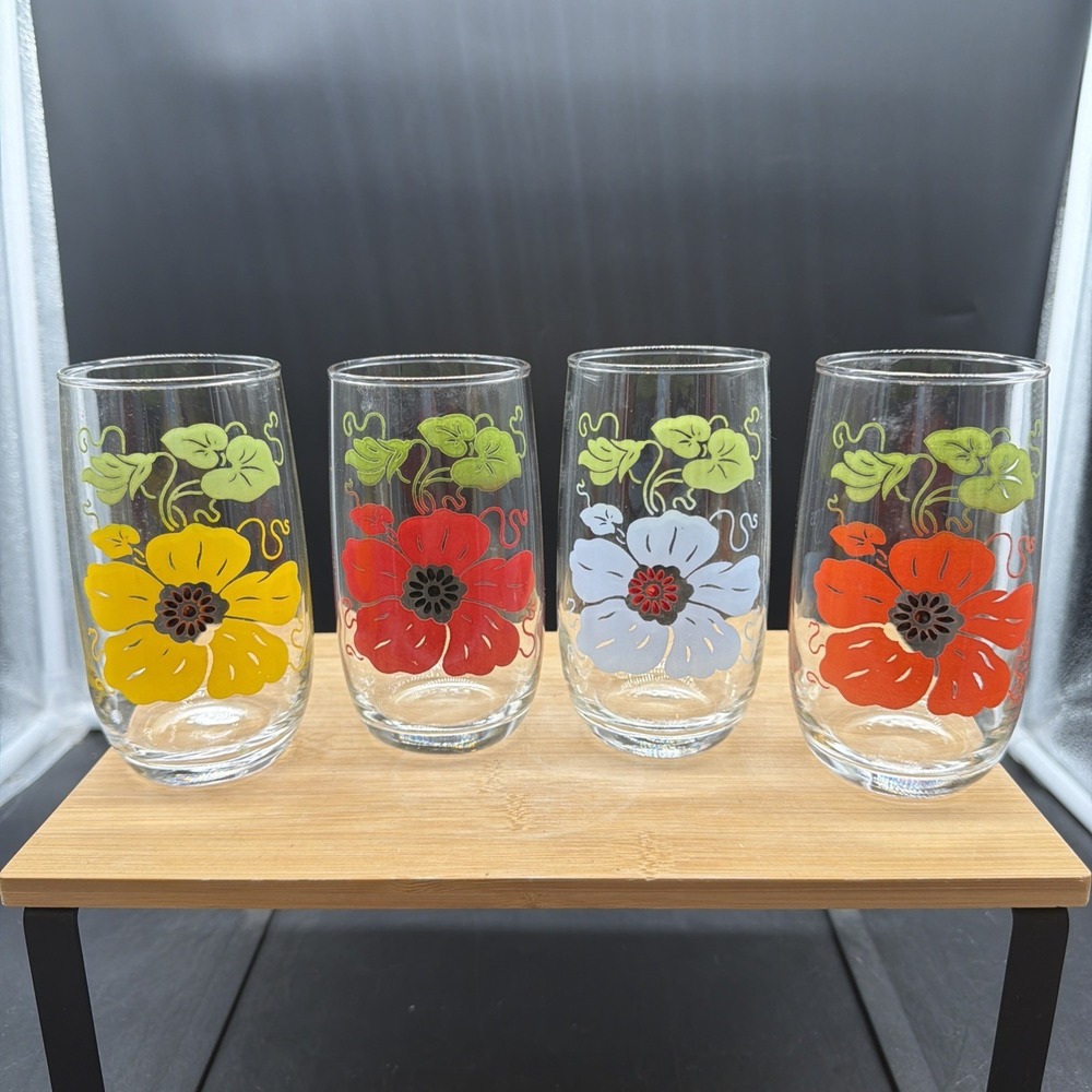 Vintage Set Of 4 50s Morning Glory Poppy Tumblers American Horror Story S4 Ep 5